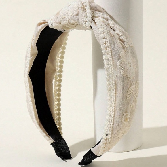 Boho Floral Lace Romantic Headband - Picture 9 of 13
